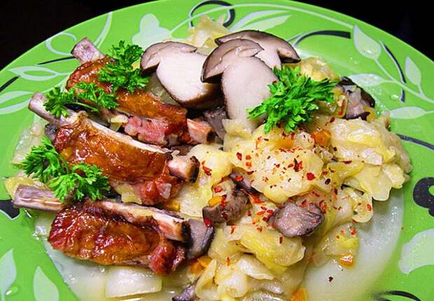 Ребрышки с грибами