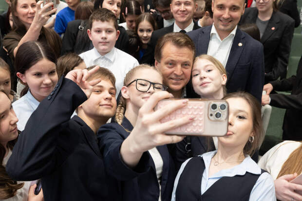 «Несите добро, радость и созидание»: какие недетские советы дал подросткам Ильсур Метшин