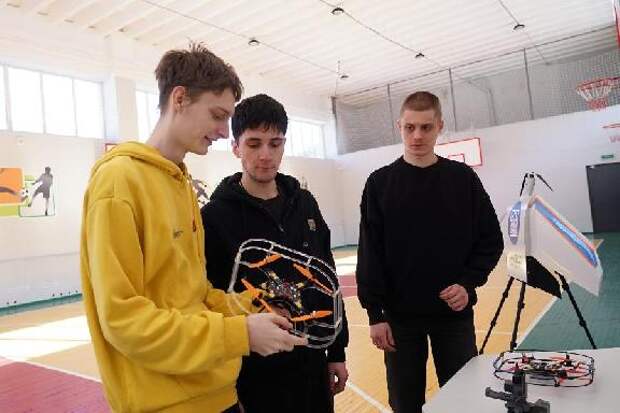 Державинцы осваивают практические навыки пилотирования БПЛА