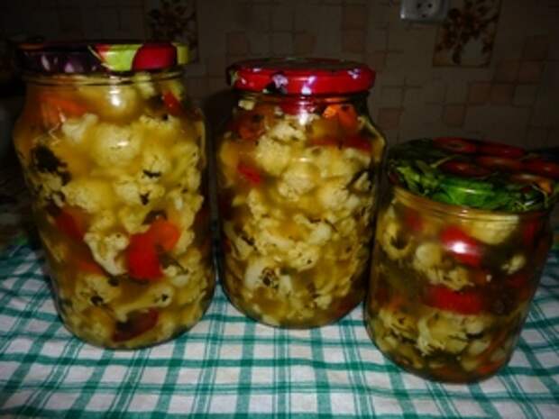 Фото к рецепту: Маринуем цветную капусту