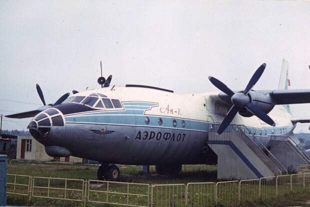 После списания с летной службы несколько Ан-10А было поставлено в качестве памятников, а в некоторых даже были оборудованы кинотеатры