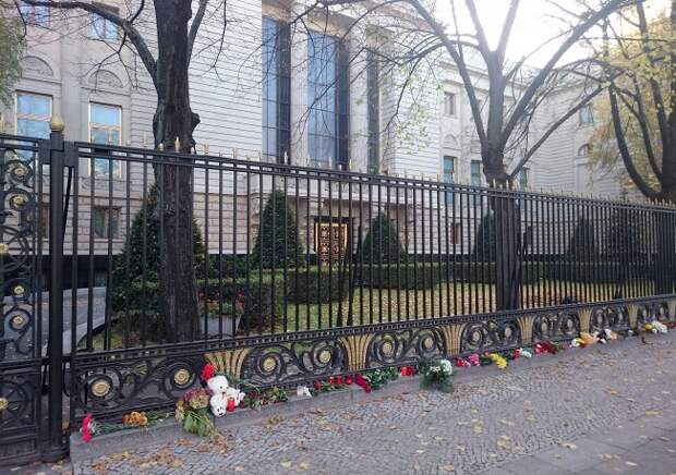 Посольство России в Берлине, Германия