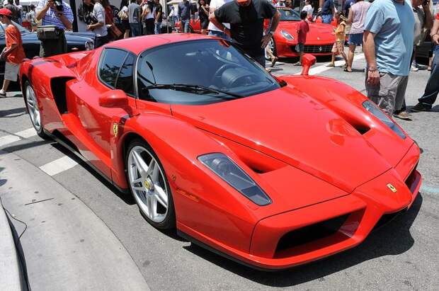 Слет обладателей автомобилей Ferrari в Колорадо (61 фото) Слет обладателей автомобилей Ferrari в Колорадо (61 фото)