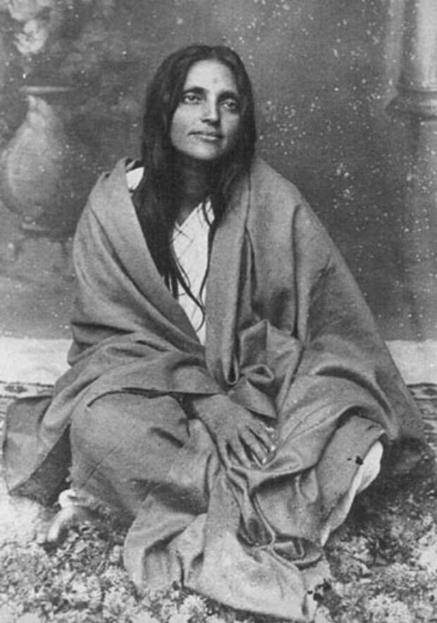 Святая Анандамайи Ма (Anandamayi Ma) фото