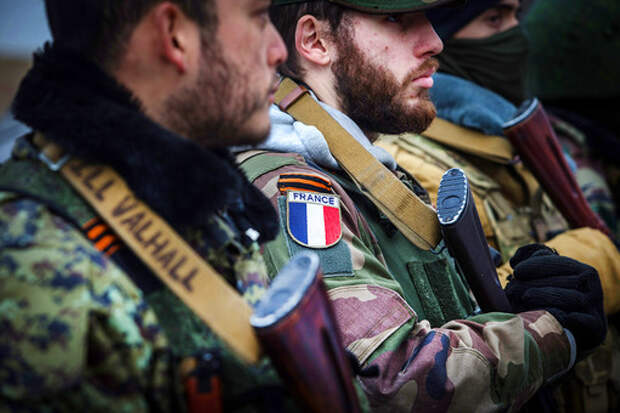 Бойцы интернационального отряда при батальоне «Призрак»