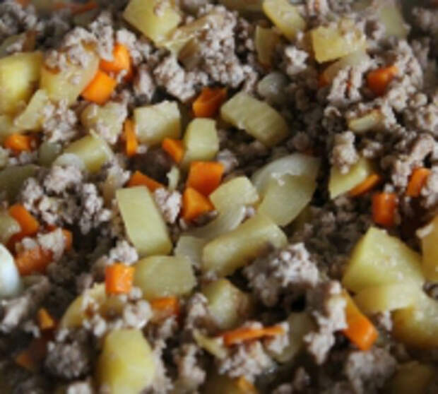 Рис с овощами и мясным фаршем