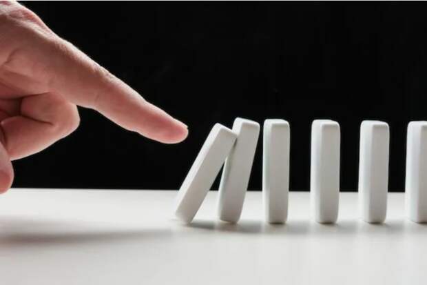 «Будет эффект домино!» – почему Киев боится сдавать без боя Донбасс