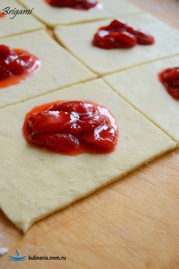 Клубничный конфитюр и печеньки бонусом