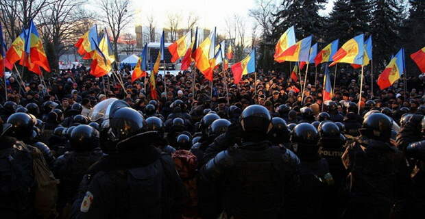 Выборы в Молдавии. Возможен ли нацистский переворот, как на Украине?
