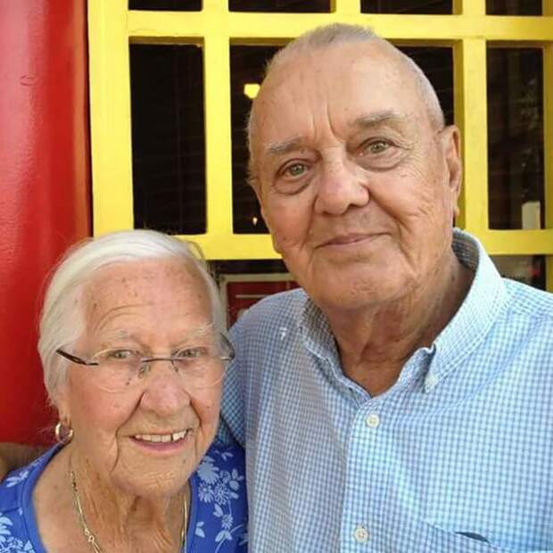они прожили 75 лет в браке и умерли с разницей в несколько часов