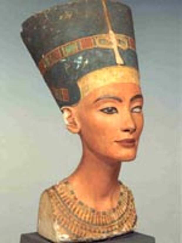 Бюст царицы Нефертити, приблизительно 1350 г. до н.э., Египетский Музей, Берлин