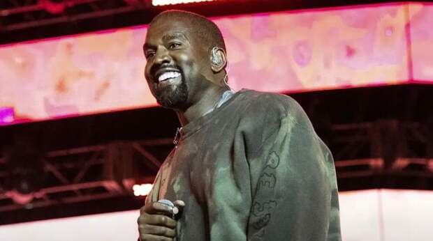 Канье Уэсту запретили въезд в Британию