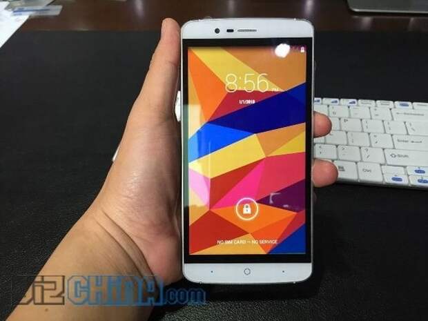 Смартфон Elephone P8000