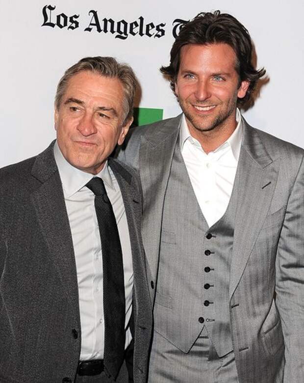 Брэдли купер джокер кого играл. Брэдли купер и де ниро кабачки. Брэдли купер и де ниро кабачки. Брэдли купер и де ниро кабачки. Брэдли купер и де ниро кабачки.