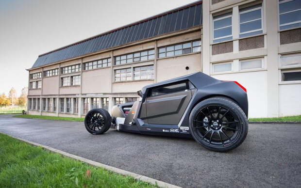 Французская студия «ESPERA Sbarro Montbeliard» представила свой новый концепт-кар Sbarro Eight HOTROD (15 фото) Новый концепт-кар Sbarro Eight HOTROD