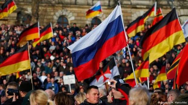 Саксонцы призвали отправить Меркель «в Сибирь», а Путина – «в Берлин» Саксонцы призвали отправить Меркель «в Сибирь», а Путина – «в Берлин»