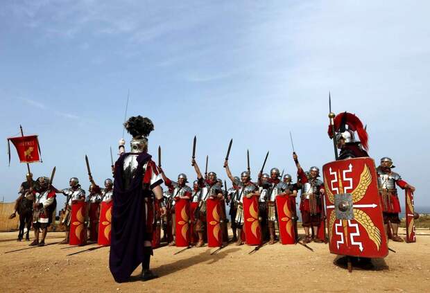 Легионеры армии Древнего Рима: Современный вариант попытки захвата острова Мальта (3)