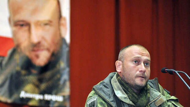 Встреча лидера Правого сектора Дмитрия Яроша с жителями Львова Встреча лидера Правого сектора Дмитрия Яроша с жителями Львова