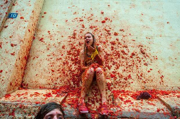 unique-festivals-around-the-world-la-tomatina-4