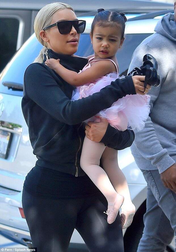 kim and nori outfits