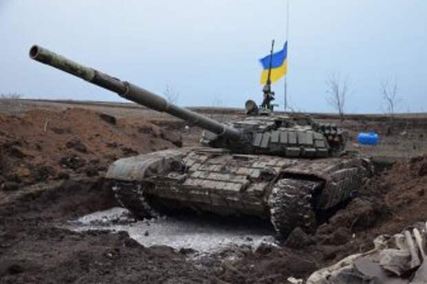 ВСУ перебросили еще 10 танков к линии соприкосновения на Донбассе