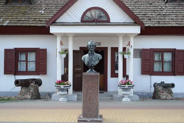 Дом-усадьба Суворова в Кобрине (Беларусь)