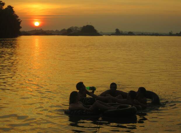 Mekong Tubing