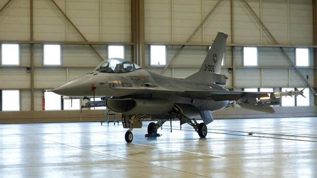 Группа военных ВСУ завершила подготовку по обслуживанию F-16 в Нидерландах