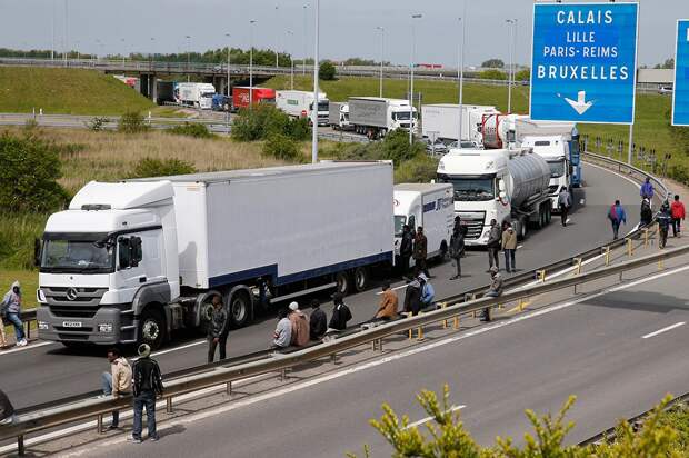 nelegal'nye migranty v Kale vo Francii (3)