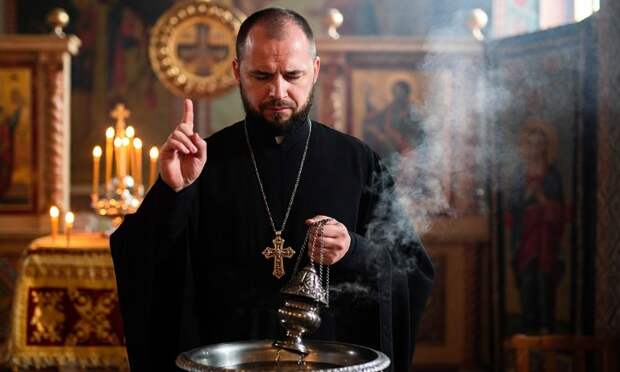 Архиепископ Савва предупредил, что употребление святой воды без веры ведет к проблемам