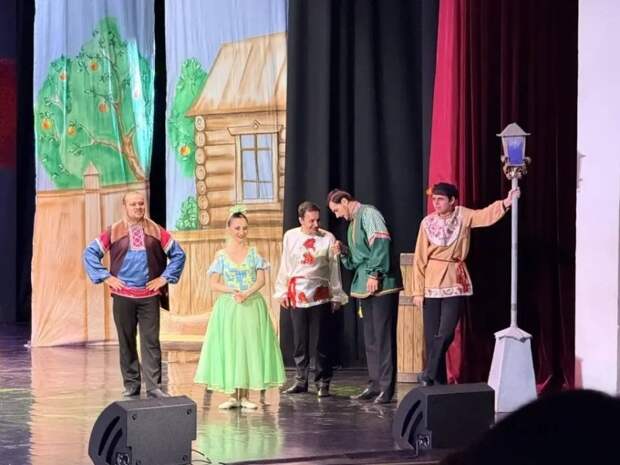 В Адыгее организовали театральный вечер для ветеранов СВО и их родных