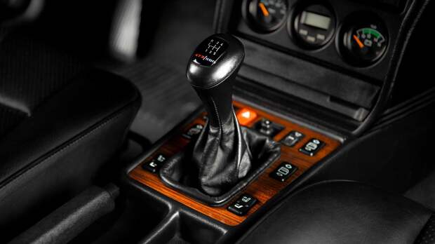 Шикарный Mercedes-Benz 190E 2.5-16 Evolution II 1990 года