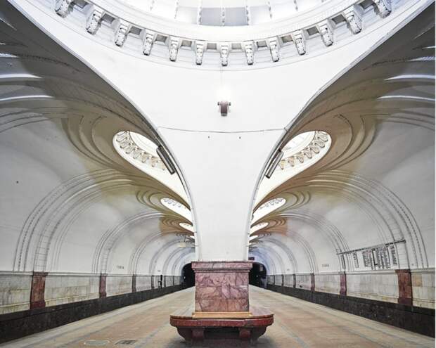 Станция метро «Сокол», Москва