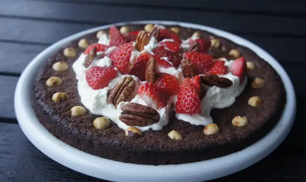 Диетолог Стародубова рассказала, какие афродизиаки стоит употребить 8 марта