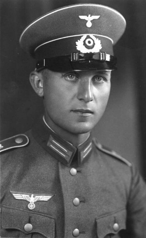 Пауль Дикопф в форме вермахта в 1935 году