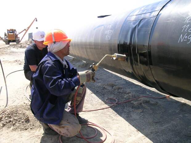 Как качественно изолировать нефтепроводные трубы