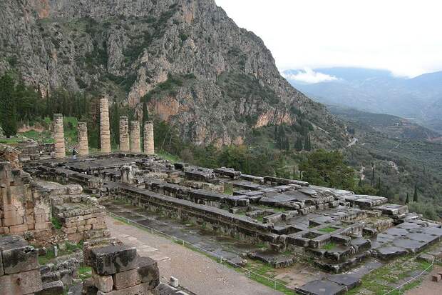 http://www.sciencebuzz.org/sites/default/files/images/The_Temple_of_Apollo_at_Delphi.jpg