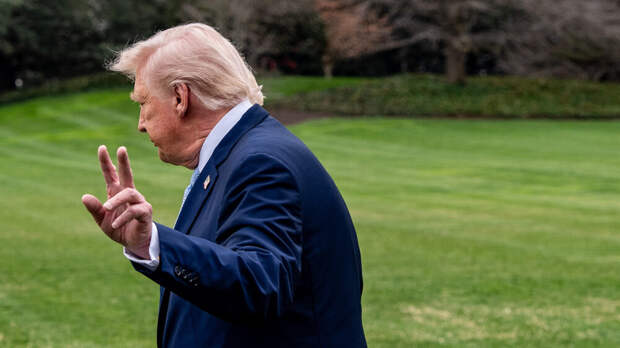 Трамп объявил пятидневный перерыв в ударах по Ирану ради переговоров