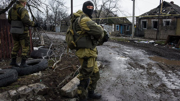 Ополченцы ДНР на окраине Донецка. Архивное фото Ополченцы ДНР на окраине Донецка. Архивное фото