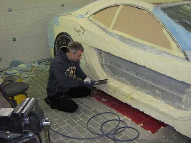 Антикризисное решение: реставрация старого автомобиля с помощью монтажной пены своими руками 