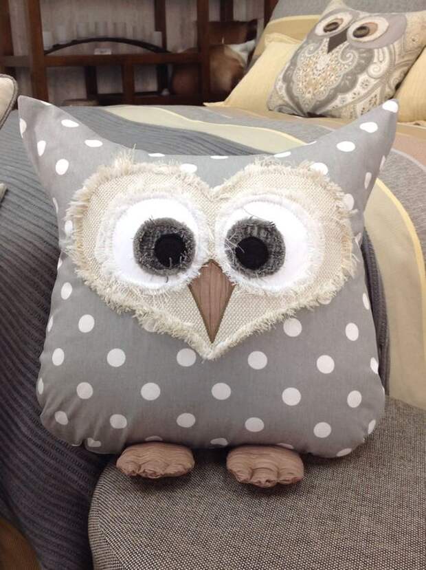 Owl pillow Création de Janie St-Pierre pour Ambiance d'Aujourd'hui...creative inspiration!: 