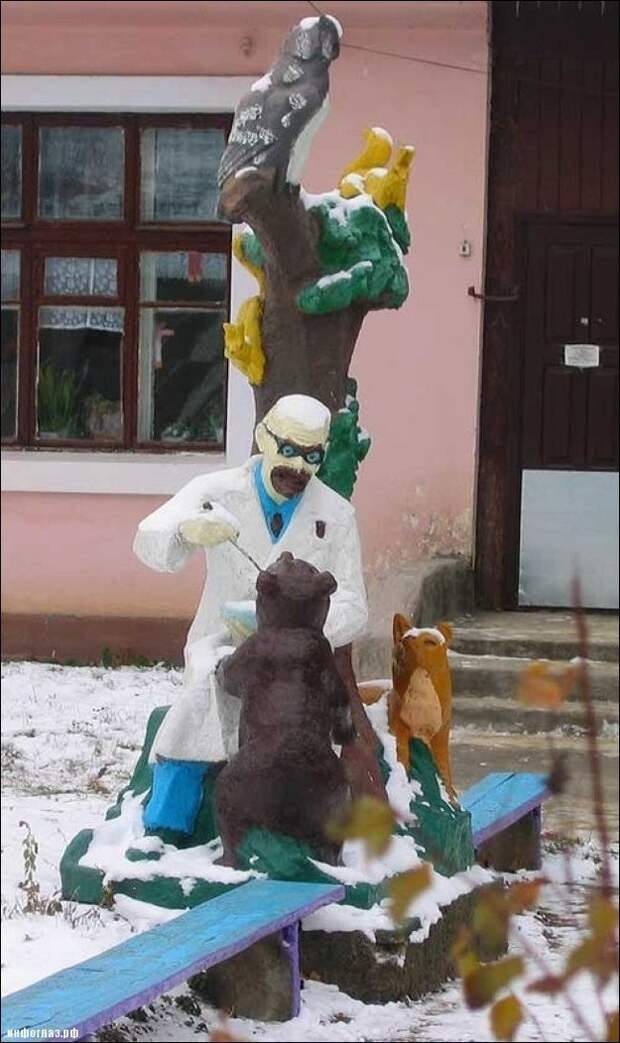 кошмарные игровые площадки для детей (7)