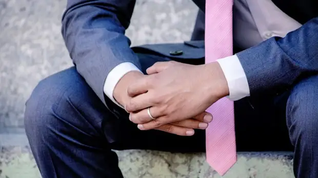 Опрос: холостых мужчин в России больше, чем незамужних женщин