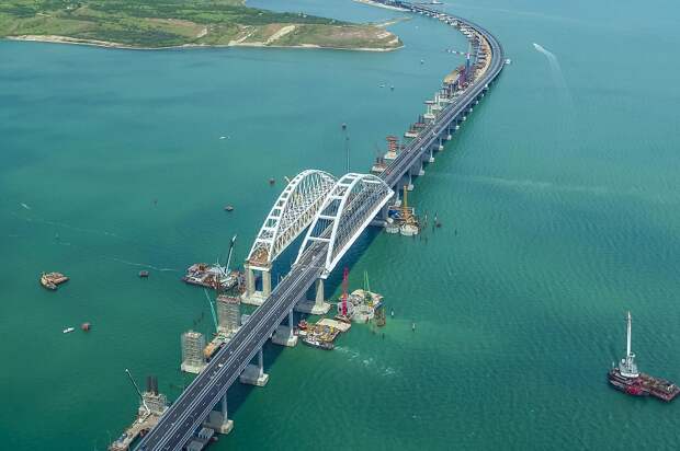 Крымский мост открыт для автомобилей.png