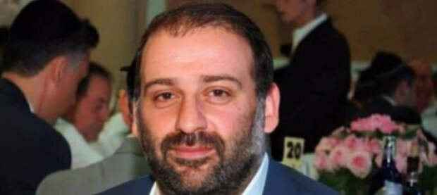 НАБУ по инициативе ФБР проводит обыски у соратников Зеленского, которые уже сбежали с Украины