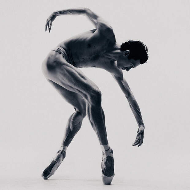 https://static.boredpanda.com/blog/wp-content/uploads/2016/10/dance-photography-vadim-stein-6-580495af97de7__880.jpg
