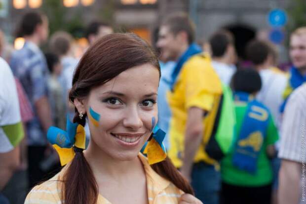 Болельщицы Евро-2012 (65 фото)