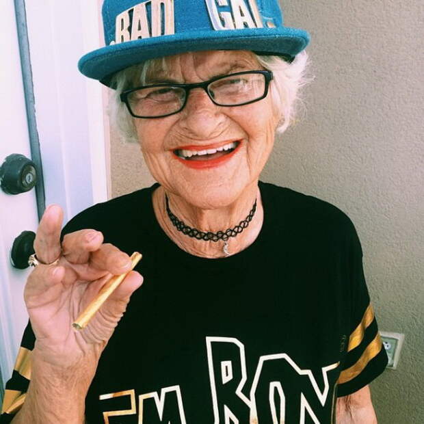86-летняя бабуля Baddie Winkle и ее офигеннный Instagram
