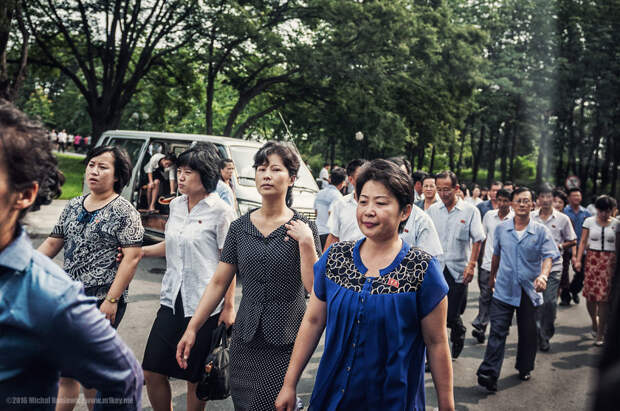 26 новых нелегальных фото из Северной Кореи, которые шокировали пользователей сети