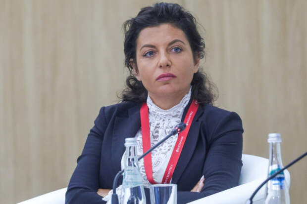 Симоньян: Киев не бомбят, потому что там наши Крещатик и Лавра